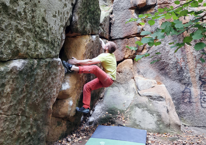 Bouldering w Łaziskach (fot. Ania Heben)