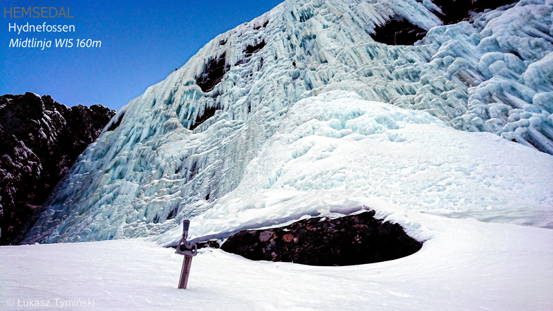 Jeden z naszych celów, lodospad Hydnefossen (fot. Łukasz Tymiński)