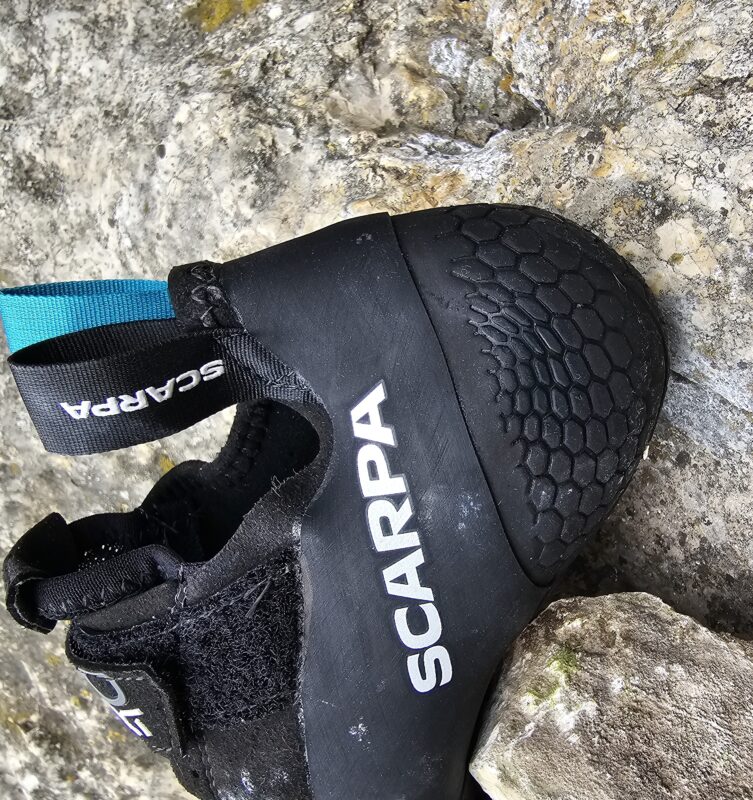 Charakterystyczna pięta butów wspinaczkowych Scarpa Drago XT (fot. scarpa.com)